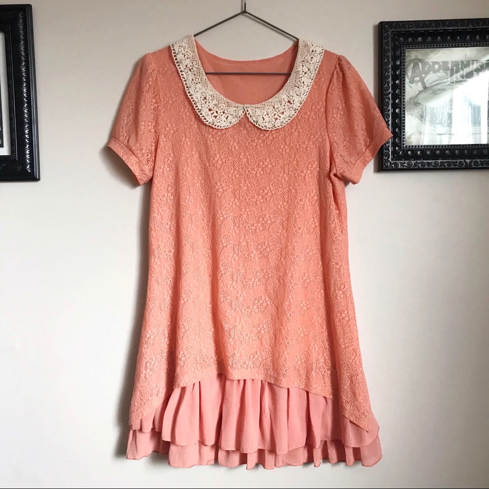 Peach dress with cream collar 🍄